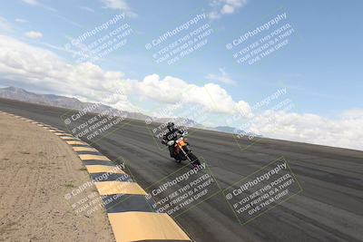 media/May-05-2025-Moto Forza (Mon) [[3c1838c5e5]]/3-C Group/Session 1 (Bowl)/